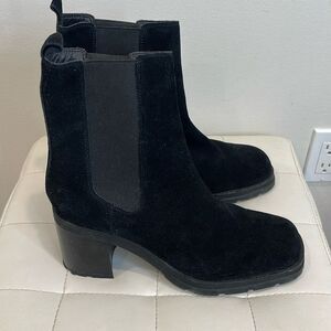 NINE WEST TALL ankle bootie size 10.5